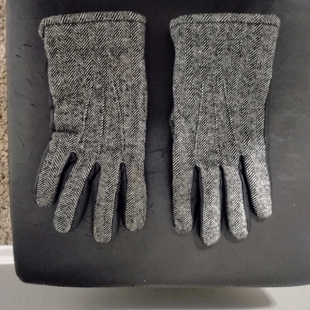 Target Men's Gray Herringbone Gloves